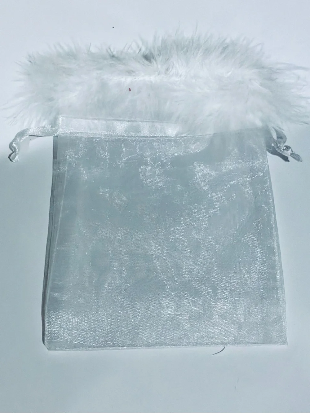 NWOT…26  Organza Drawstring Bag - Pink & White